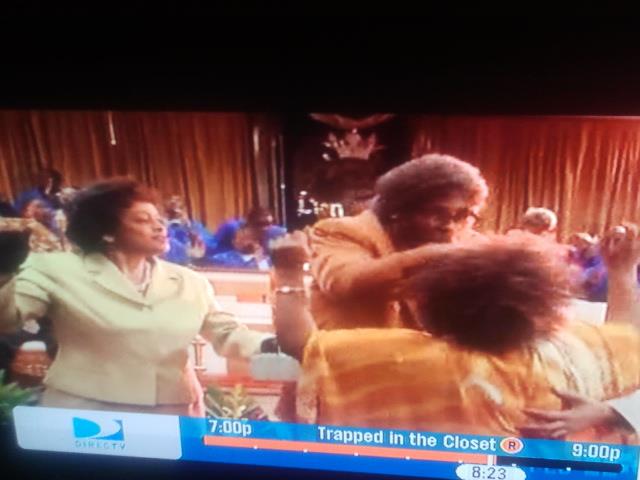 feature extra role in Trapped chapter13-22 with R. Kelly